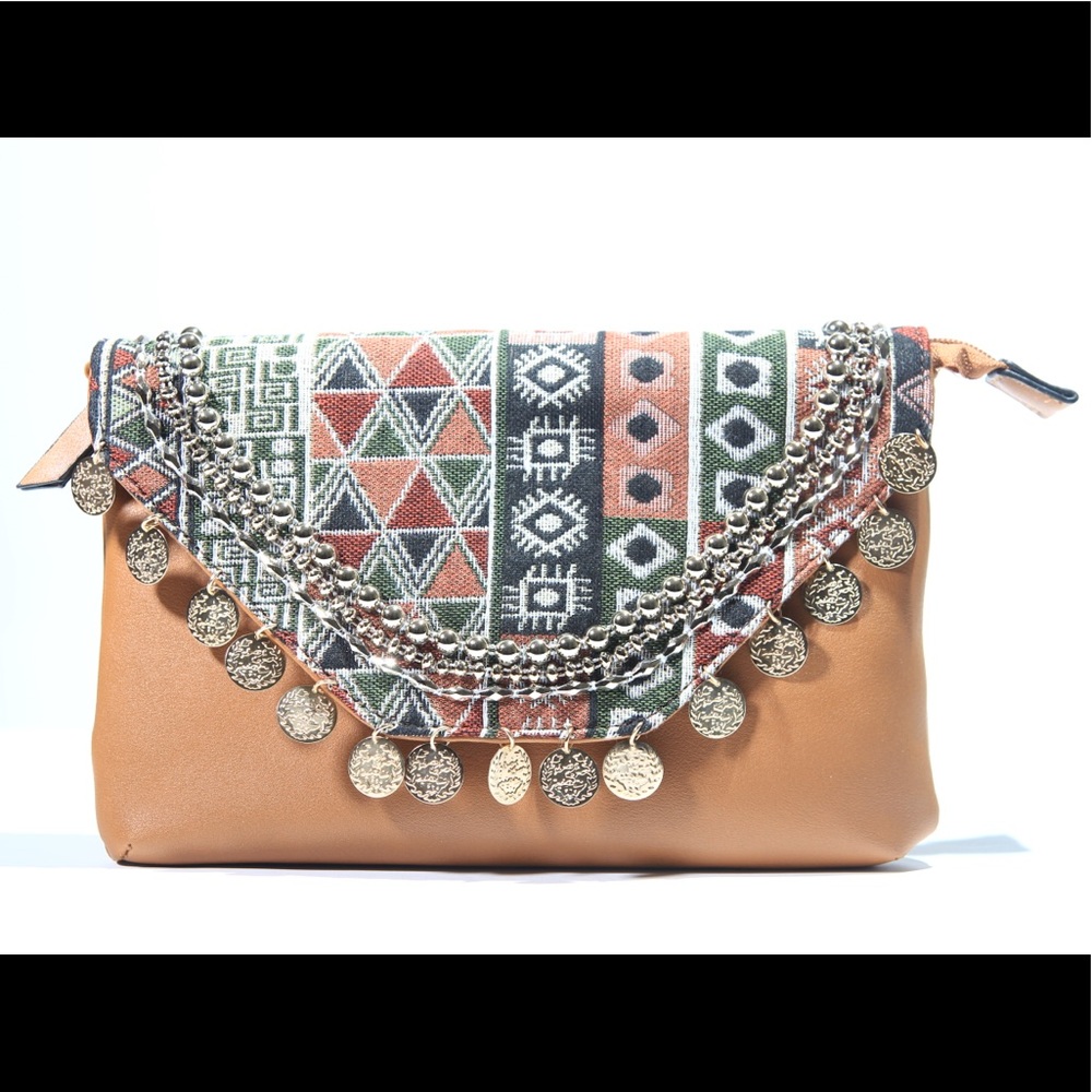Charmed Clutch